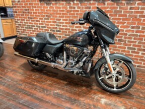 FLHX 2025 Street Glide™ thumb 3