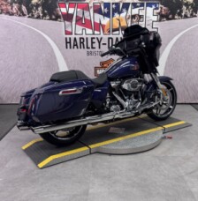 2026 FLHX Street Glide®  thumb 3