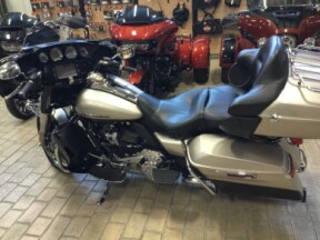 2018 Harley-Davidson® Ultra Limited Silver Fortune/Black Tempest thumb 1