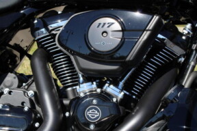 2026 Harley-Davidson® Road Glide® FLTRX thumb 3