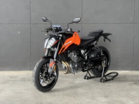 2026 KTM 790 DUKE ORANGE thumb 2