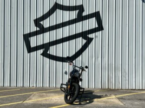 2023 Harley-Davidson® Street Bob® 114 Vivid Black thumb 3