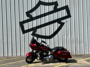 2016 Harley-Davidson® Road Glide® Special Velocity Red Sunglo thumb 2