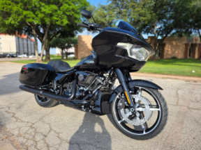 2026 Harley-Davidson® Road Glide®  thumb 2