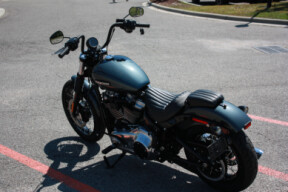 2025 Harley-Davidson® Street Bob® FXBB thumb 1