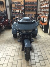 2024 Harley-Davidson® Road Glide® 3 Sharkskin Blue - Black Finish thumb 2