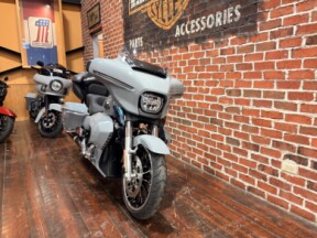 FLHX 2026 Street Glide® thumb 1