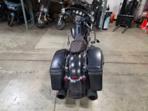 FLHXS 2015 Street Glide® Special thumb 2