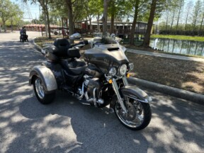 2023 Harley-Davidson® Tri Glide® Ultra thumb 3