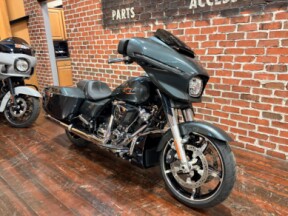 FLHX 2025 Street Glide™ thumb 2