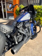 2023 Harley Davidson Heritage Classic 114Ci thumb 1