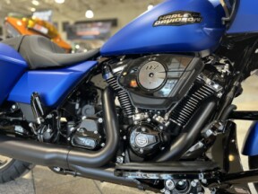 FLTRX 2026 Road Glide® thumb 2