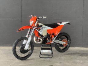 2026 KTM 300 EXC HARD ENDURO WHITE thumb 2