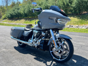 FLTRX 2026 Road Glide® thumb 1
