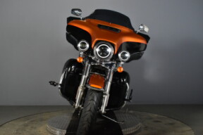 2014 Harley-Davidson® Ultra Limited FLHTK thumb 1