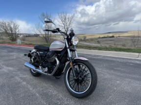 2017 Moto Guzzi V9 Roamer thumb 3