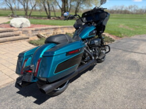 2026 Harley-Davidson® Road Glide® Teal Thunder / Vivid Black Black Trim thumb 1