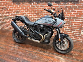 RA1250ST 2026 Pan America® 1250 ST thumb 3
