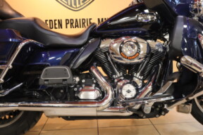 2012 Harley-Davidson HD Touring Electra Glide Ultra Limited FLHTCU thumb 2