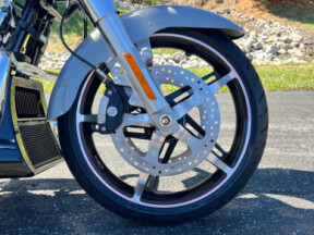 FLTRX 2026 Road Glide® thumb 2