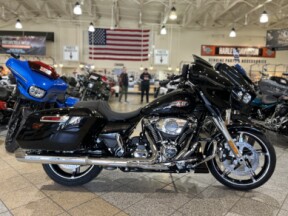 FLHX 2026 Street Glide® thumb 3