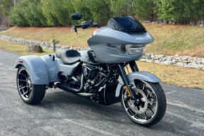 FLTRT 2026 Road Glide 3 thumb 0