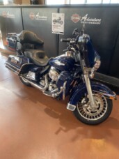 FLHTCU 2011 Electra Glide® Ultra Classic® thumb 3