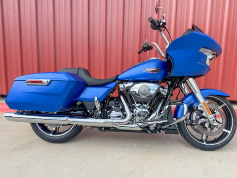 2026 Harley-Davidson® Road Glide® Aurora Blue Denim Chrome Trim
