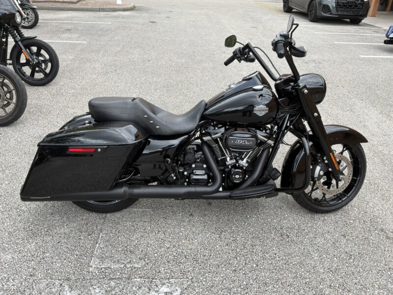 FLHRXS 2023 Road King® Special