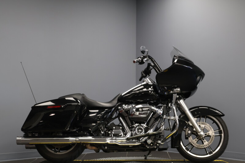 2017 Harley-Davidson® Road Glide® FLTRX