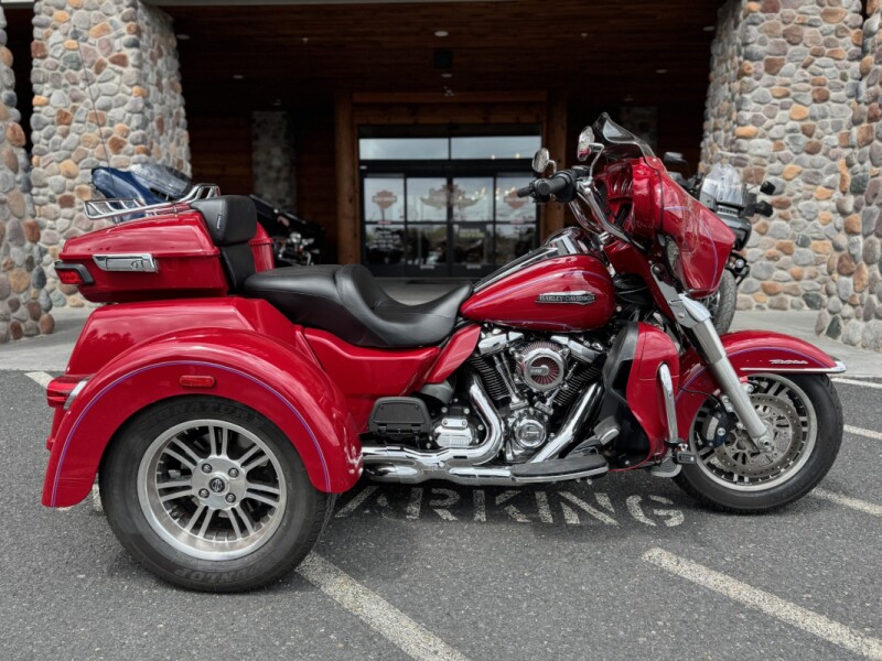 FLHTCUTG 2021 Tri Glide® Ultra