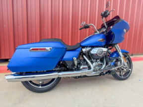 2026 Harley-Davidson® Road Glide® Aurora Blue Denim Chrome Trim thumb 3