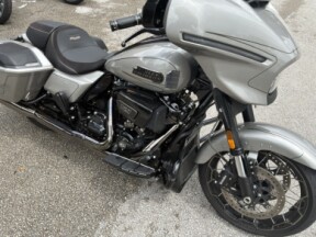 FLHXSE 2023 CVO™ Street Glide® thumb 3