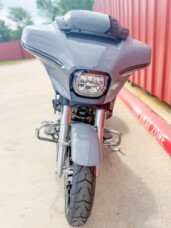 2026 Harley-Davidson® Street Glide® Dark Billiard Gray Chrome Trim thumb 1