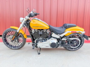 2025 Harley-Davidson® Breakout® Centerline thumb 0