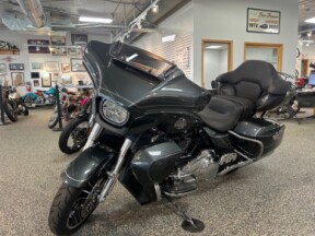 2026 Harley-Davidson® FLHXL Street Glide™ Limited thumb 2