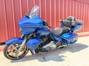 2025 Harley-Davidson® Street Glide® Ultra Blue Burst thumb 0