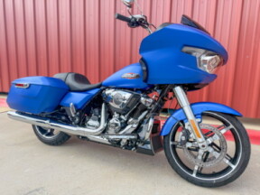 2026 Harley-Davidson® Road Glide® Aurora Blue Denim Chrome Trim thumb 2