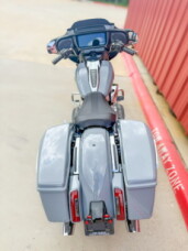 2026 Harley-Davidson® Street Glide® Dark Billiard Gray Chrome Trim thumb 0