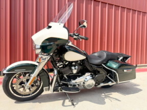 2025 Police Electra Glide Mystique Green/White Gold Pearl thumb 0