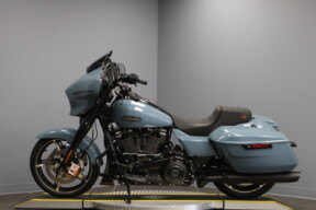 2024 Harley-Davidson® Street Glide® FLHX thumb 0