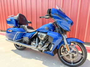 2025 Harley-Davidson® Street Glide® Ultra Blue Burst thumb 2