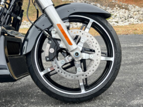 FLHX 2026 Street Glide® thumb 2