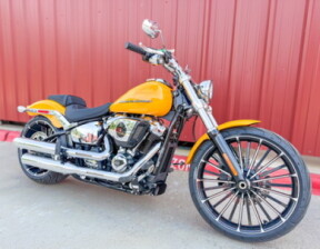 2025 Harley-Davidson® Breakout® Centerline thumb 2