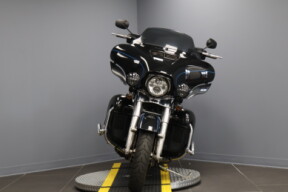 2020 Harley-Davidson® Ultra Limited FLHTK thumb 2