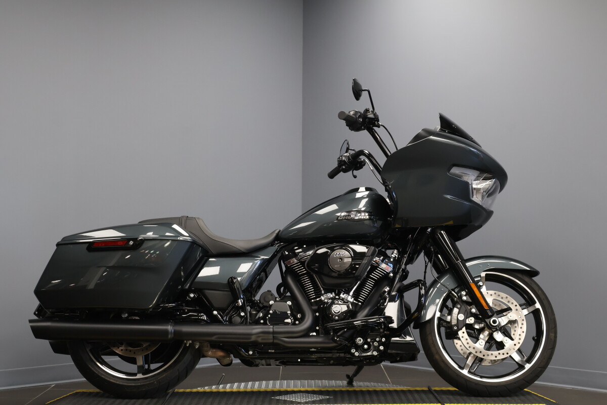 2025 Harley-Davidson® Road Glide™ FLTRX