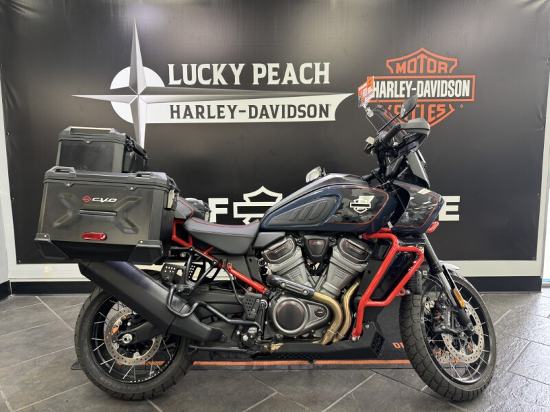 2025 Harley-Davidson® CVO™ Pan America® Carbon Blue