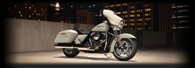 2015 Harley-Davidson® Street Glide® Special Morocco Gold Pearl
