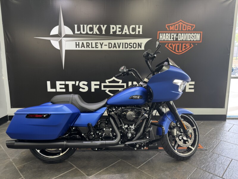 2026 Harley-Davidson® Road Glide® Aurora Blue Denim Black Trim