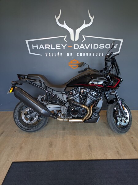 RA1250ST 2025 Pan America® 1250 ST